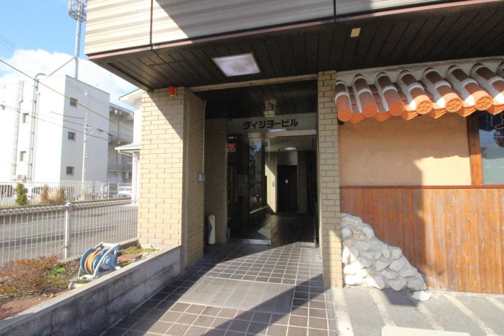 �y�G���g�����X�z�@