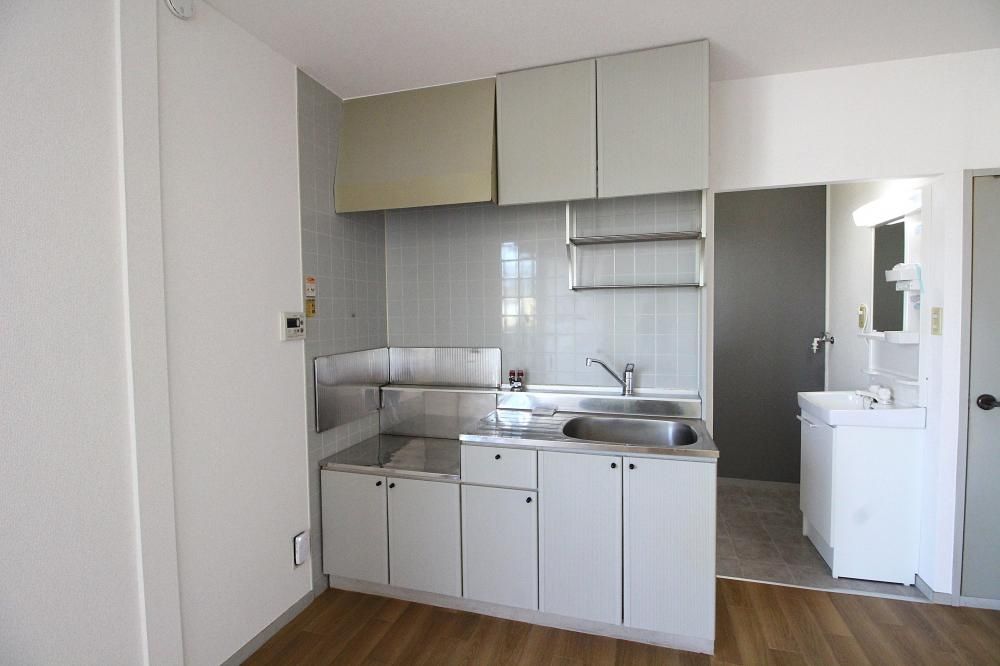 �y�L�b�`���z�@