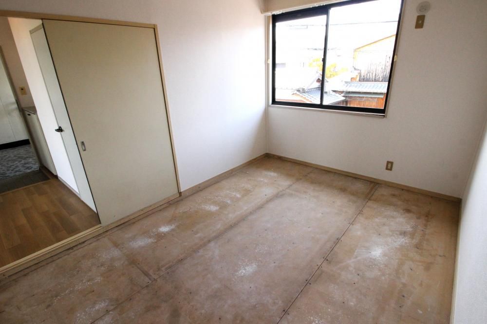 �y�Q���z�@