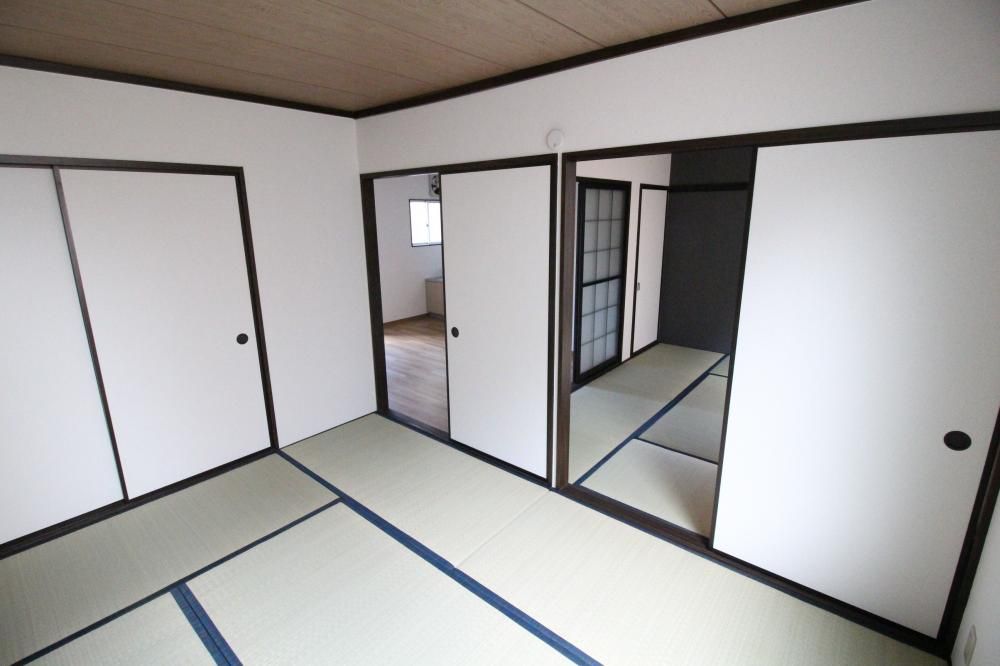 �y���ԁE���r���O�z�@