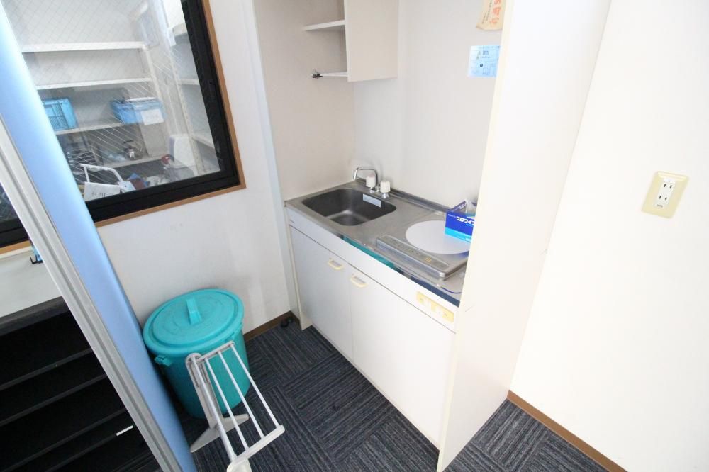 �y�L�b�`���z�@