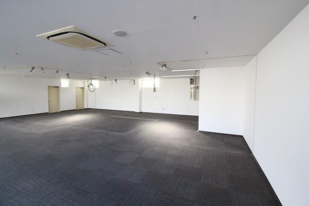 �y���̑������E�X�y�[�X�z�@