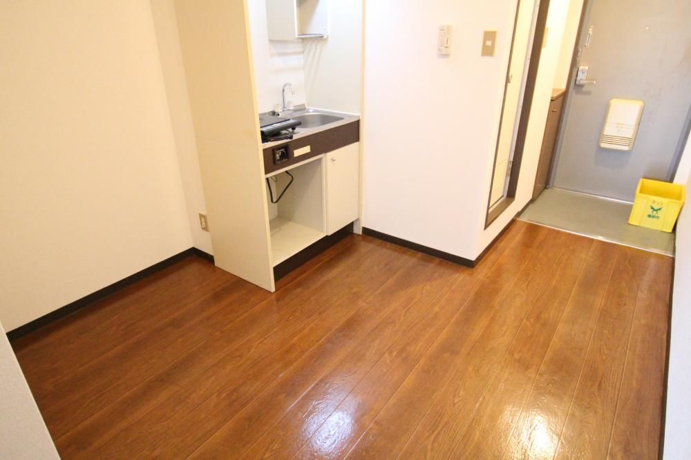 �y�L�b�`���z�@