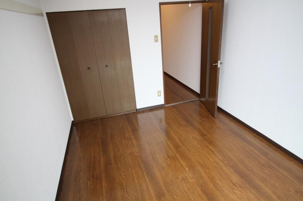 �y�Q���z�@