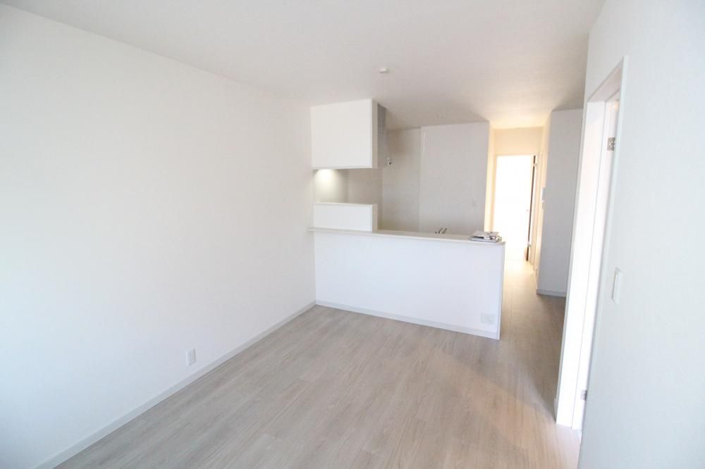 �y�����E���r���O�z�@