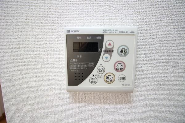y̑ݔz@
